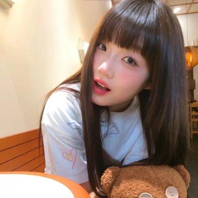 公寓里的两个女人